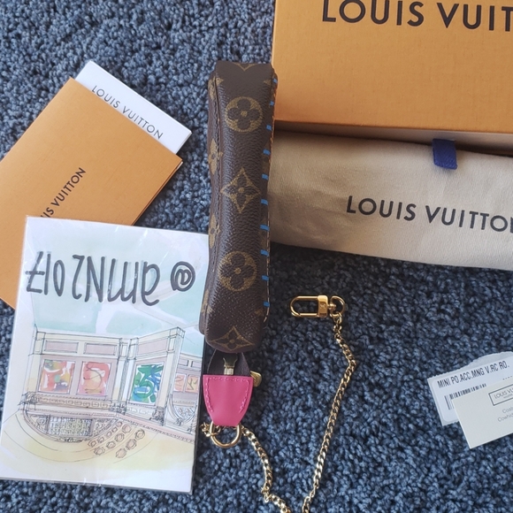 BRAND NEW Louis Vuitton Vivienne Mini Pochette - Picture 5 of 8